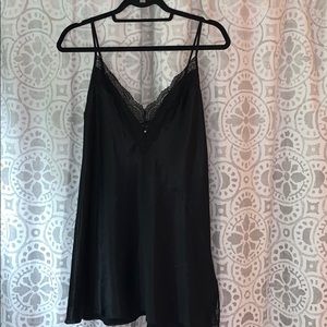 Victoria Secret silky slip- never worn!